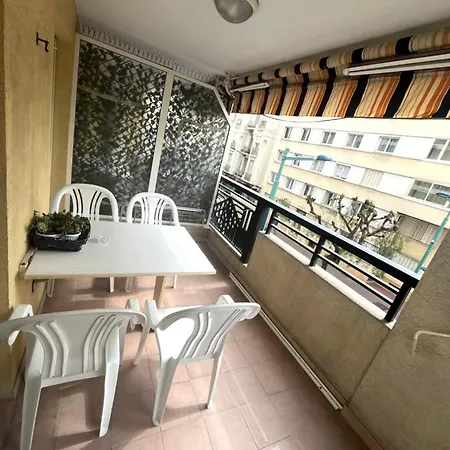 Center 200 M From The Sea, Terrace And Garage 公寓 芒通